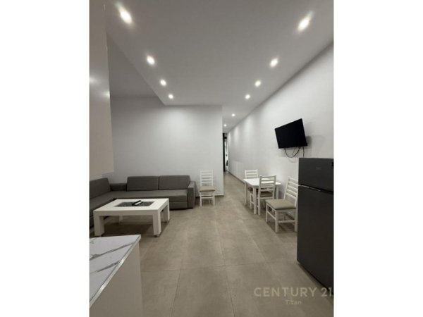 Tirane, jepet me qera apartament 2+1+Ballkon Kati 1, 92 m² 600 € (Don Bosko)