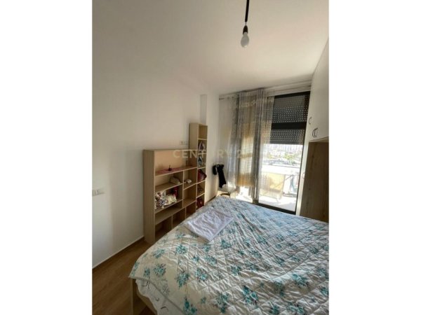 Tirane, jepet me qera apartament 2+1 Kati 5, 76 m² 700 € (Ish Dogana)