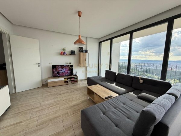 Tirane, jepet me qera apartament 2+1+Ballkon Kati 1, 107 m² 950 € (La Panoram Luxury-Villa, pranë Select Hill)