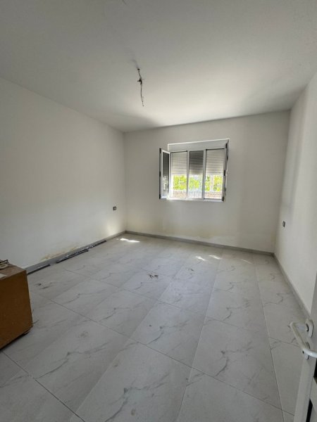 Kavaje, shitet shtepi 2+1+Aneks+Ballkon Kati 1, 145 m² 45.000 € (Kavaje)