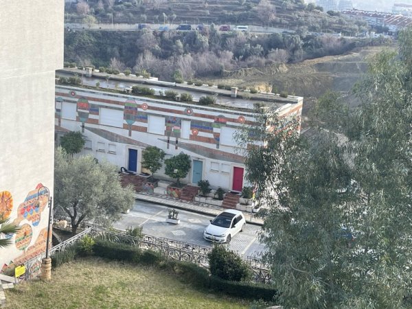 Tirane, jap me qera apartament duplex 2+1 Kati 0, 111 m² 600 € (Kodra e diellit 2)