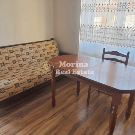 Tirane, jepet me qera shtepi 1+1+Ballkon Kati 2, 35 m² 300 € (Rruga Mihal Grameno)