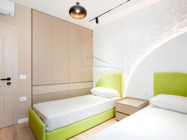 Tirane, shitet apartament 2+1 Kati 2, 104 m² 210.000 € (Unaza e Re)