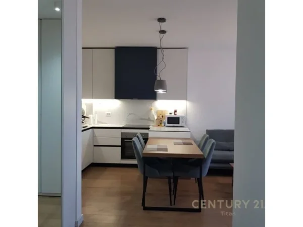 Tirane, jepet me qera apartament 2+1+Aneks+Ballkon Kati 9, 90 m² 800 € (Fiori di Bosco)