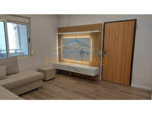 Durres, shitet apartament+verande | Penthouse 1+1 Kati 4, 57 m² 145.000 € (PLAZH HEKURUDHA,DURRES)