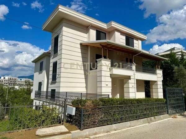 Tirane, jepet me qera Vile 3 Katshe Kati 4, 780 m² (AKACIA HILLS)