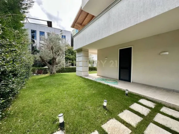 Tirane, jepet me qera Vile 3 Katshe Kati 4, 780 m² (AKACIA HILLS)