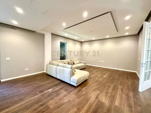 Tirane, jepet me qera Vile 3 Katshe Kati 4, 780 m² (AKACIA HILLS)
