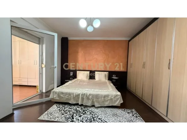 Tirane, shes apartament 2+1+Aneks+Ballkon Kati 4, 125 m² 287.500 € (Kolombo)