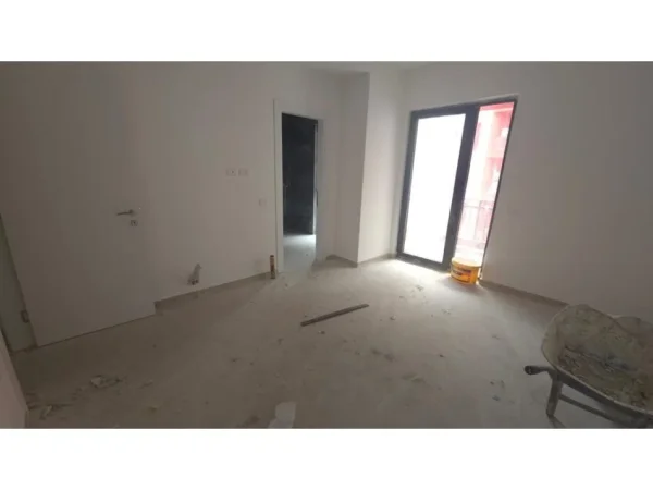 Tirane, shes apartament 2+1+Aneks+Ballkon Kati 4, 127 m² 228.600 € (Farmacia 10, Arlis)