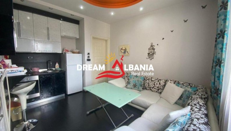 Tirane, jepet me qera apartament 2+1 , 82 m² 600 € (tek Rruga e Durresit,)