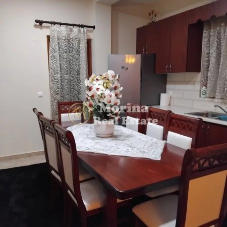Tirane, jepet me qera shtepi 1+1 Kati 3, 100 m² 450 € (Kombinat)