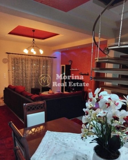 Tirane, jepet me qera shtepi 1+1 Kati 3, 100 m² 450 € (Kombinat)