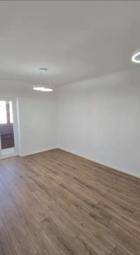 Tirane, shitet apartament 1+1 , 56 m² 117.000 € (Don Bosko)