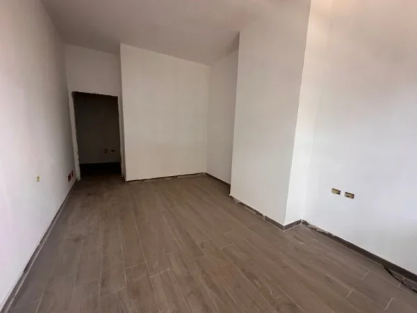 Tirane, shes apartament 2+1+Aneks+Ballkon Kati 7, 102 m² 265.400 € 