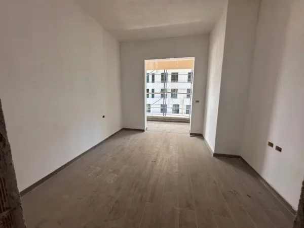 Tirane, shes apartament 2+1+Aneks+Ballkon Kati 7, 102 m² 265.400 € 