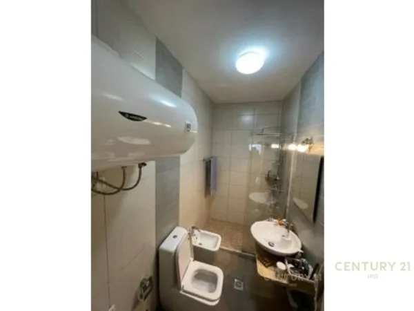 Tirane, shes apartament 2+1+Aneks+Ballkon Kati 4, 96 m² 250.000 € 