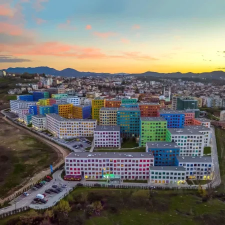 Tirane, shitet apartament 2+1+Ballkon Kati 2, 84 m² 125.000 € (rruga Pasho Hysa)