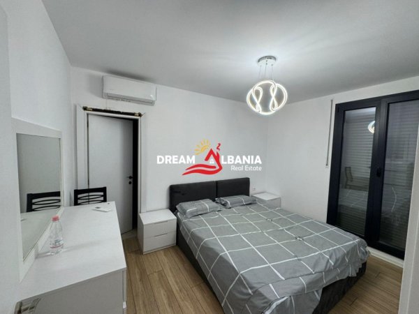 Tirane, jepet me qera apartament 2+1 , 95 m² 650 € (Kompleksi Zirkon)