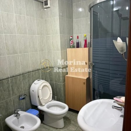 Tirane, jepet me qera apartament 1+1 Kati 7, 84 m² 600 € (Komuna Parisit)