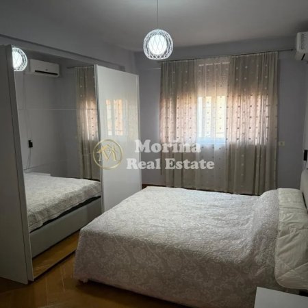 Tirane, jepet me qera apartament 1+1 Kati 7, 84 m² 600 € (Komuna Parisit)