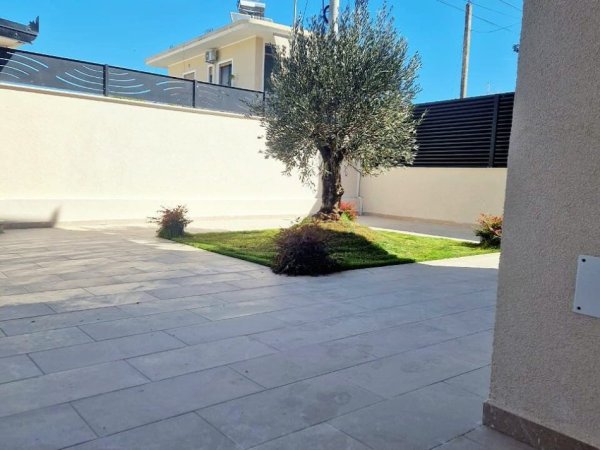 Spille, shitet Vile 4+1+Aneks+Ballkon Kati 2, 500 m²  (Spille)Kavaje