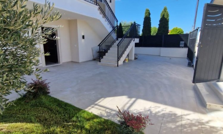 Spille, shitet Vile 4+1+Aneks+Ballkon Kati 2, 500 m²  (Spille)Kavaje