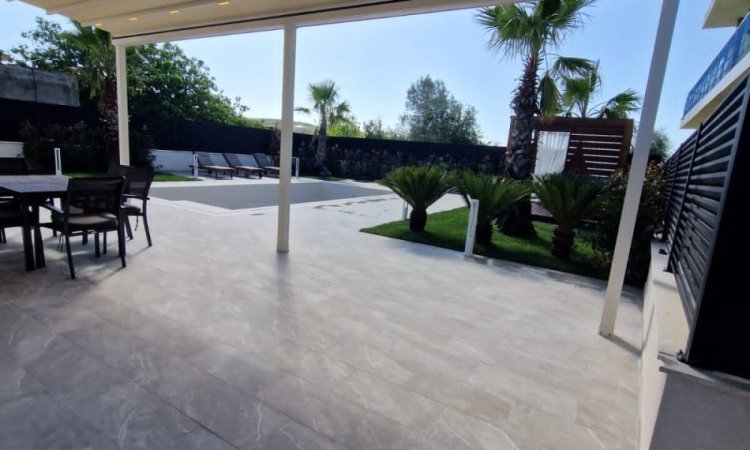 Spille, shitet Vile 4+1+Aneks+Ballkon Kati 2, 500 m²  (Spille)Kavaje