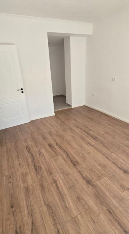 Tirane, shitet apartament 1+1 Kati 7, 54 m² 115.000 € (Don Bosko)