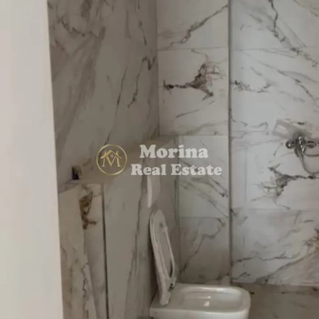 Tirane, jepet me qera apartament 2+1 Kati 1, 118 m² 600 € (Bulevardi Migjeni)