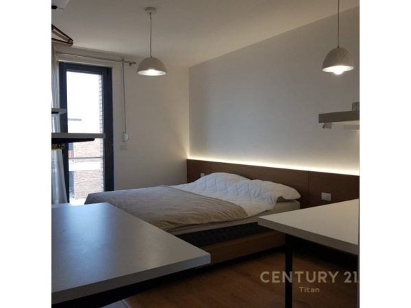 Tirane, jepet me qera apartament 2+1+Aneks+Ballkon Kati 9, 90 m² 800 € (Fiori di Bosco)