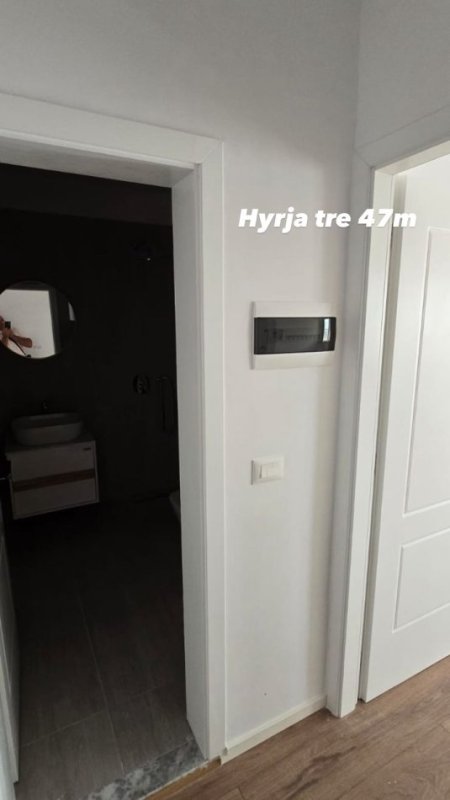 Tirane, shitet apartament 1+1+Ballkon Kati 7, 47 m² 102.000 € (Don Bosko, afer Viva Market)