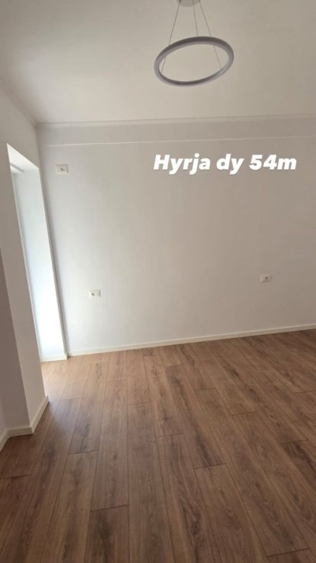 Tirane, shitet apartament 1+1+Ballkon Kati 7, 54 m² 115.000 € (Don Bosko, afer Viva Market)