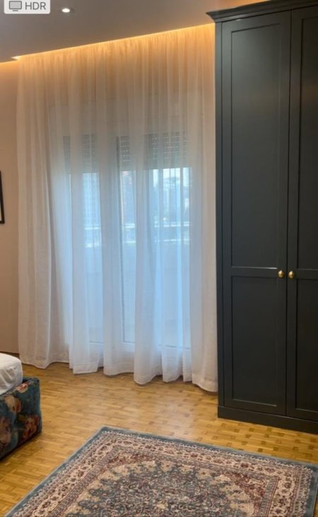 Tirane, jepet me qera apartament duplex 1+1 Kati 9, 800 € 