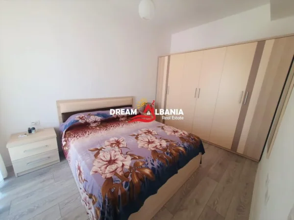 Tirane, jepet me qera apartament 2+1 , 66 m² 700 € (ne Ali Dem tek Kompleksi Mangalem)