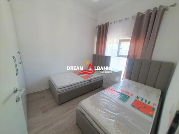 Tirane, jepet me qera apartament 2+1 , 66 m² 700 € (ne Ali Dem tek Kompleksi Mangalem)