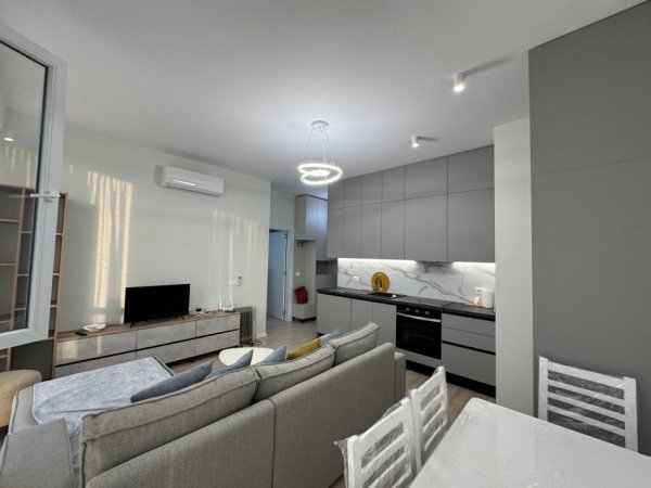 Tirane, jepet me qera apartament 1+1 Kati 5, 55 m² 700 € (Rruga riza cerova)