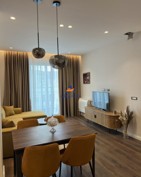 Tirane, jepet me qera apartament 2+1+Ballkon Kati 9, 95 m² 1.100 € (KOMUNA E PARISIT)