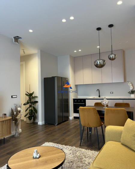 Tirane, jepet me qera apartament 2+1+Ballkon Kati 9, 95 m² 1.100 € (KOMUNA E PARISIT)