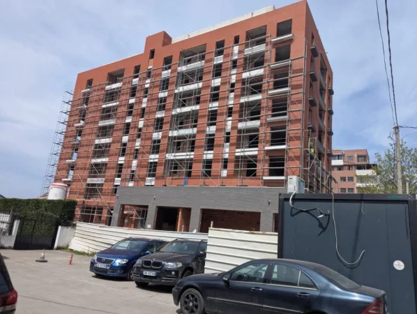 Tirane, shes ambjent biznesi Kati 0, 49 m²