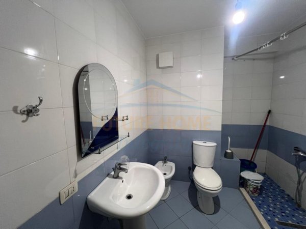 Tirane, jepet me qera apartament 1+1+Ballkon Kati 3, 73 m² 500 € (jordan misja)