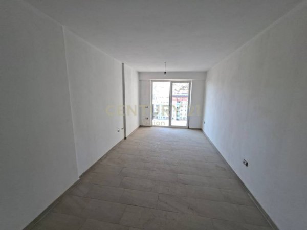 Shengjin, shitet apartament 1+1 Kati 5, 62 m² 100.000 € (Shengjin)
