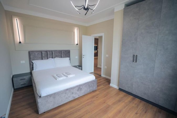 Tirane, shitet apartament 2+1+Aneks+Ballkon Kati 7, 106 m² 320.000 € (Stadiumi Dinamo)
