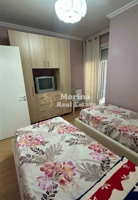 Tirane, jepet me qera apartament 2+1 Kati 3, 105 m² 450 € (Fresku)