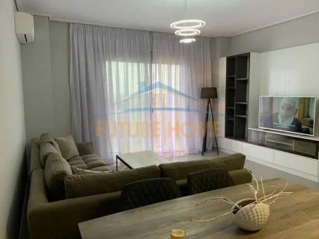 Tirane, jepet me qera apartament 2+1 Kati 3, 106 m² 600 € 