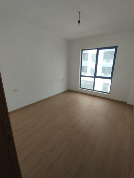 Tirane, jepet me qera apartament 3+1+Ballkon Kati 3, 95 m² 450 € (Pranë Shkollës 9-Vjeçare Ardian Klosi, Rruga Sabaudin Bekteshi, në Fund të 5 Majit Tiranë)