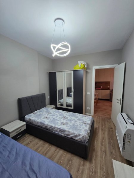 Tirane, jepet me qera apartament 2+1 Kati 5, 500 € 