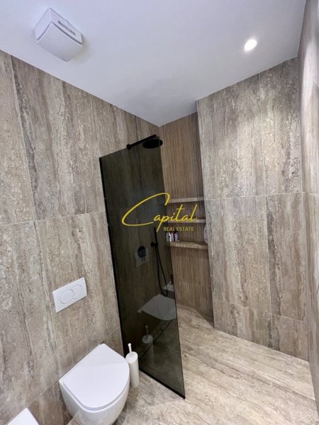 Tirane, jepet me qera apartament 2+1 Kati 9, 95 m² 1.100 € (KOMUNA E PARISIT)