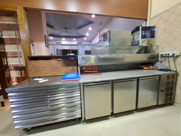 Vlore, jepet me qera bar-resorant Kati 0, 1.000 € (Rruga Dush Strati)