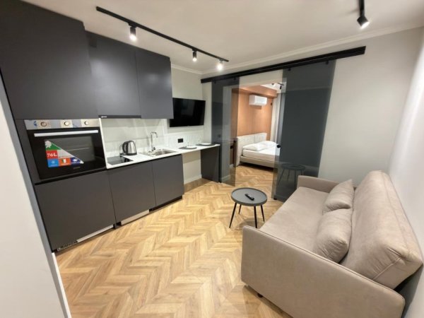 Tirane, shitet apartament 1+1 Kati 5, 107 m² 268.000 € (Mine peza)